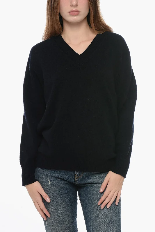 Comfortable Jackets Arovescio Asymmetrical Virgin Wool and Cashmere V-Neck Sweater