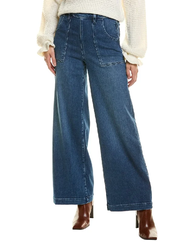 Weekend Wear FRAME Denim Francoise Crossings Clean Wide Leg Jean