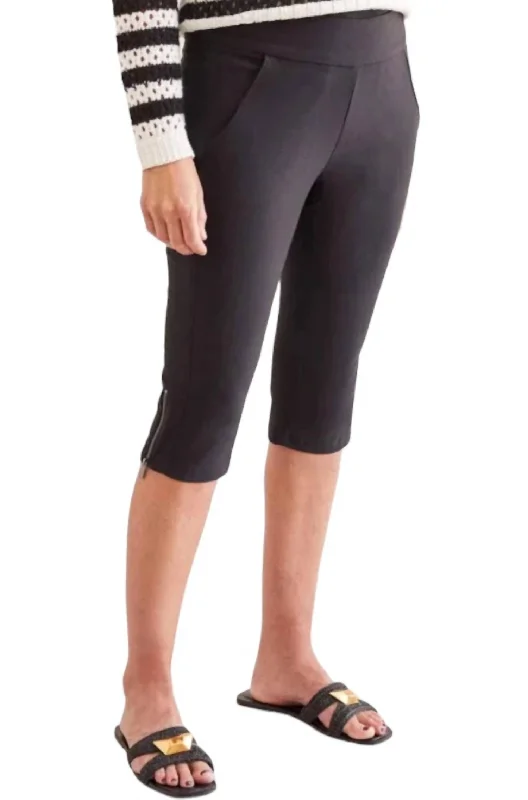Effortless Comfort Flatten It Pull On Capri Pants In Black