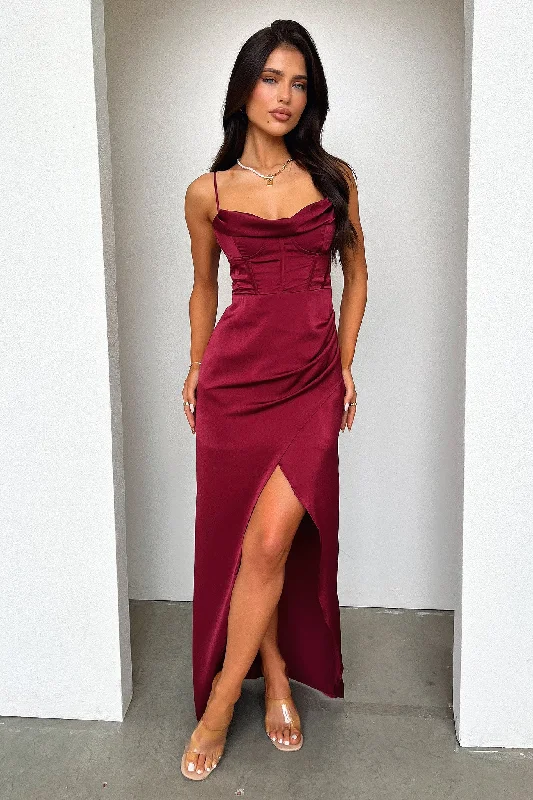 Trends Aiana Dress - Burgundy