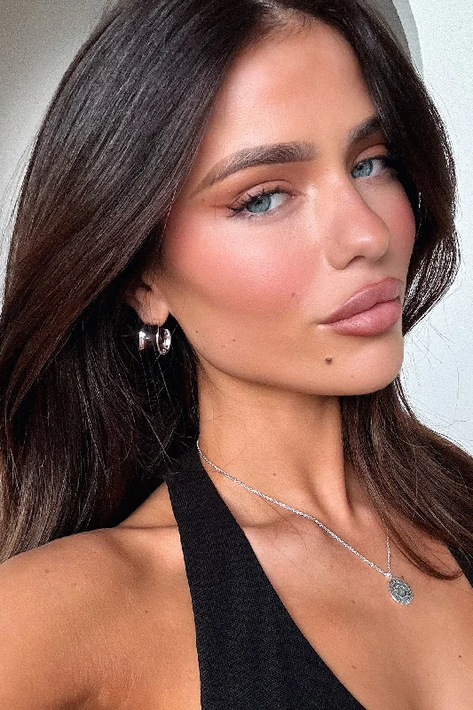 Classic And Versatile Ilaria Hoops - Silver