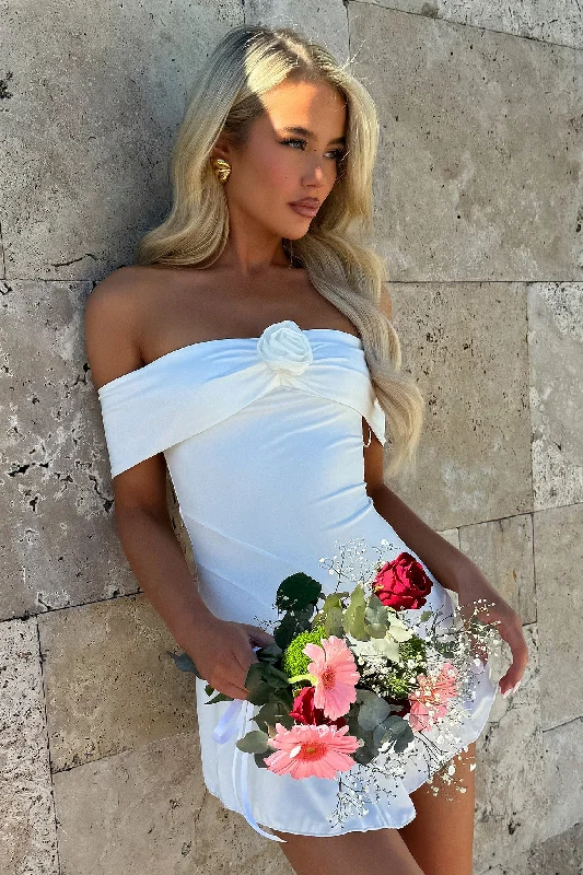 Romantic And Fresh Kirsten Dress - White
