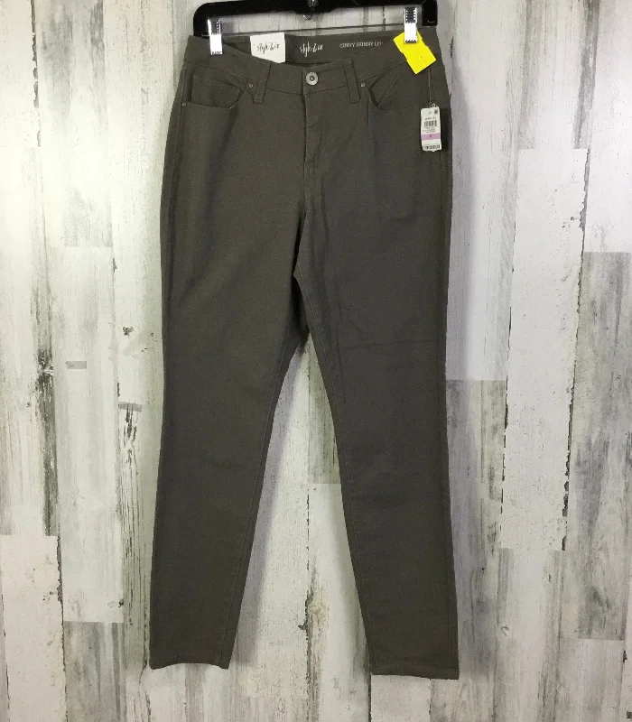 Trendy Layers Jeans Skinny By Style And Company In Taupe, Size: 6