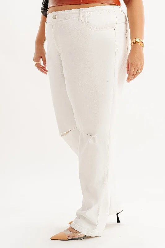 Minimal Classic White Knee Slit Mom Jeans