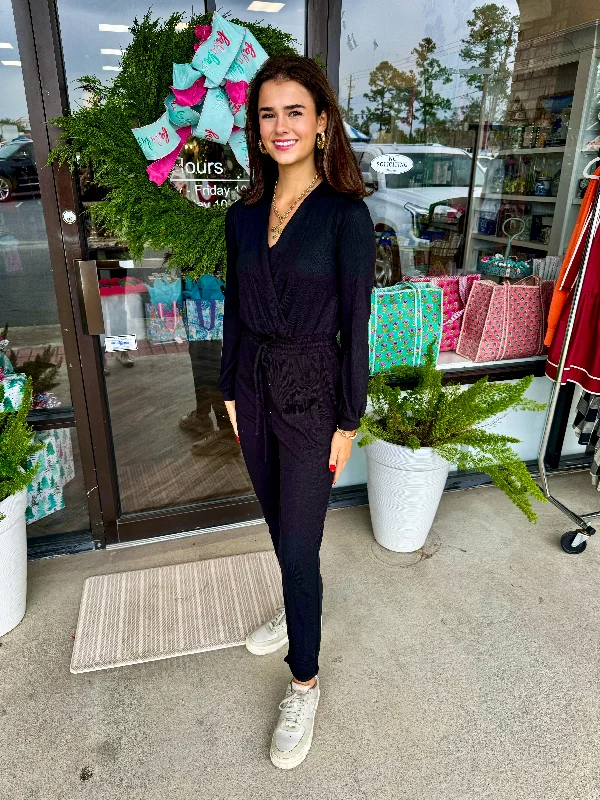 Relaxed Style Cute & Comfy Black Jumpsuit