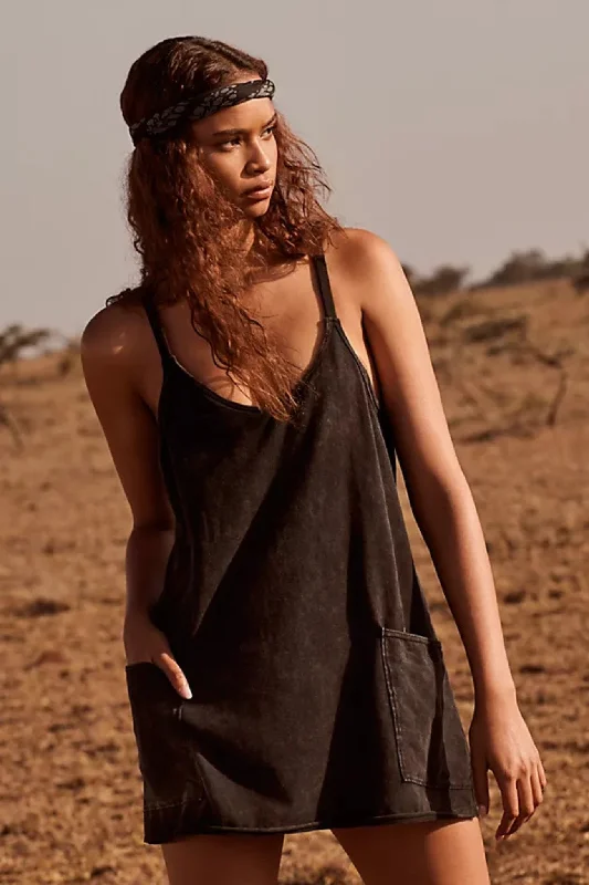 Basic Comfort Free People: Hot Shot Mini Dress in Black