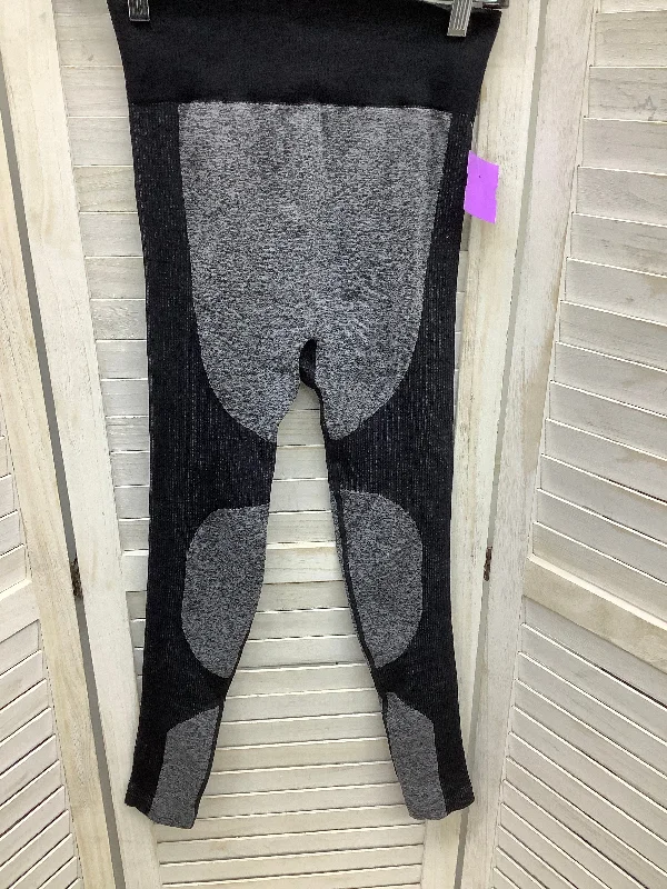Cozy Chic Wear Athletic Leggings By Gym Shark  Size: M