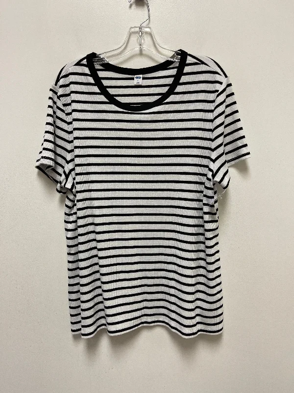 High Street Design Black & White Top Short Sleeve Old Navy, Size 2x