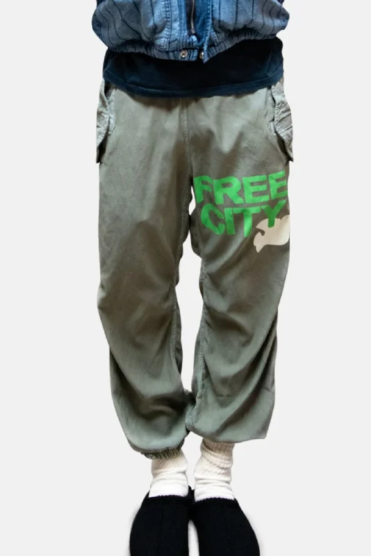 Breezy Comfort FreeCity LARGE Flap/Snap Matte/Satin Airjump Pant Putty
