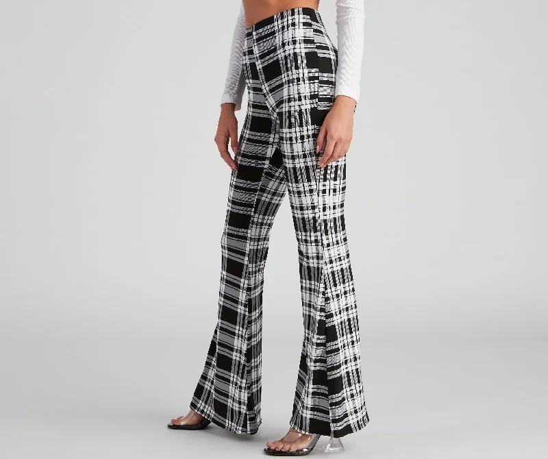 Easygoing Fashion Mad About Plaid Flare Pants