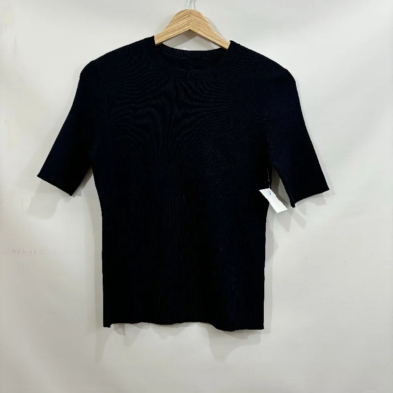 Modern Chic Top Short Sleeve By Cma In Navy, Size: M