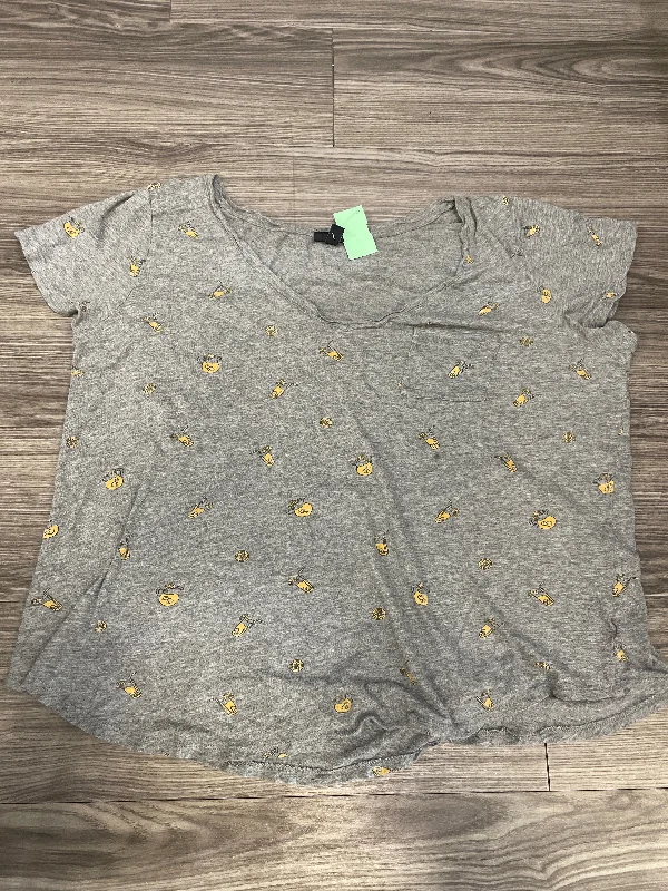 Soft Feel Top Short Sleeve By Torrid In Grey, Size: 2x