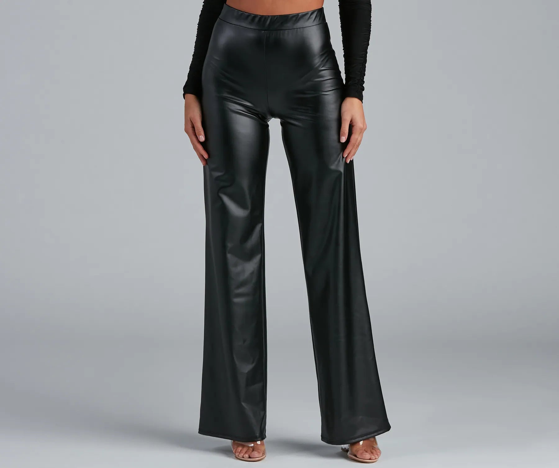 Street Fashion Trendsetting Moment Faux Leather Pants