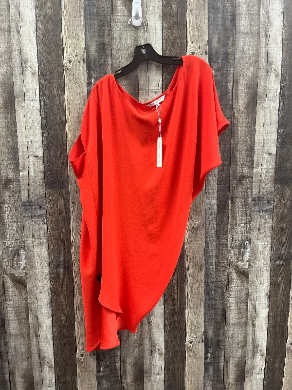 Romantic And Fresh Tunic Short Sleeve By Trina Turk In Red, Size: S