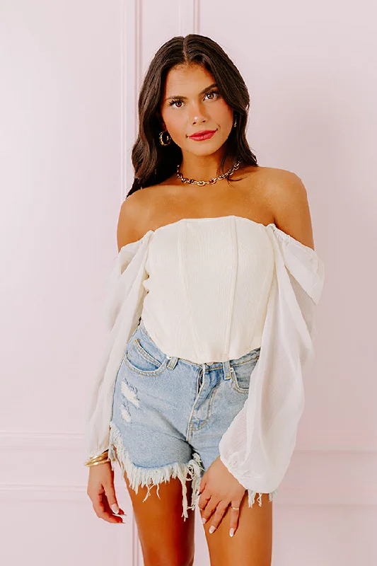 Thin Design Dress Rehearsal Top in Cream