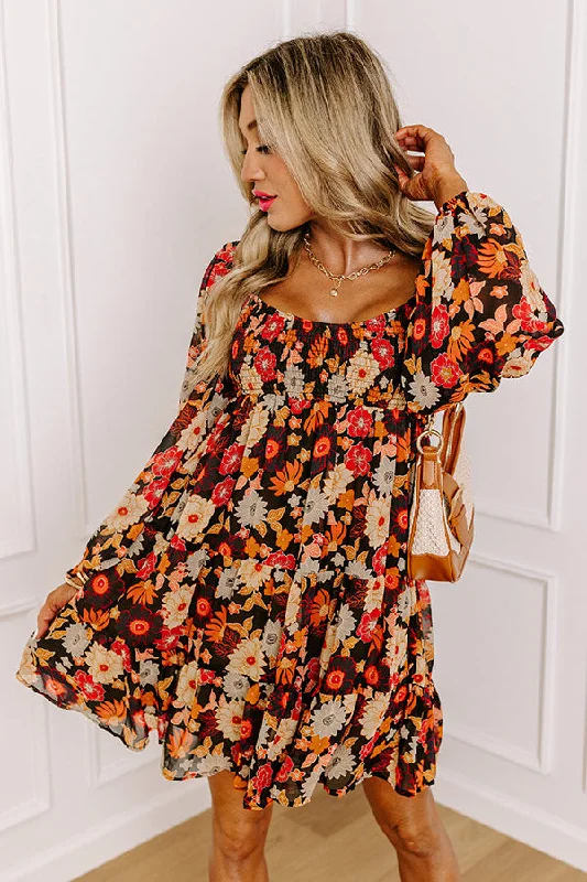 Classic Style Gentle Heart Floral Smocked Dress in Black